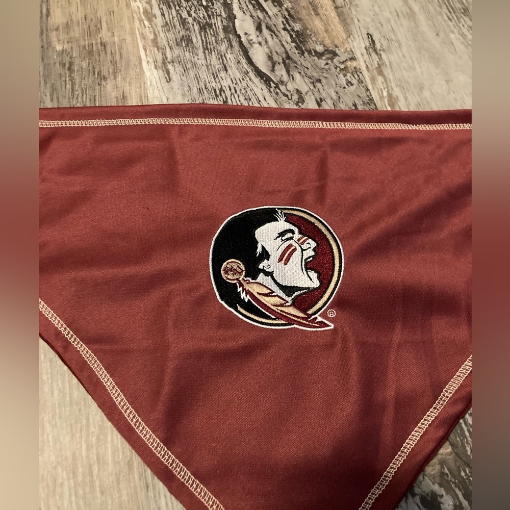 NWOT FSU doggie bandana - Picture 2 of 5